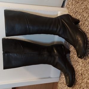 Sofft tall leather boots 7.5